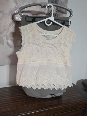 POL Women’s Ivory Lace Top OS Ptp 22
